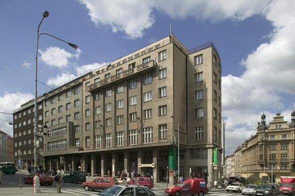 Hotel Legie Bed And Breakfast Prague Ngoại thất bức ảnh